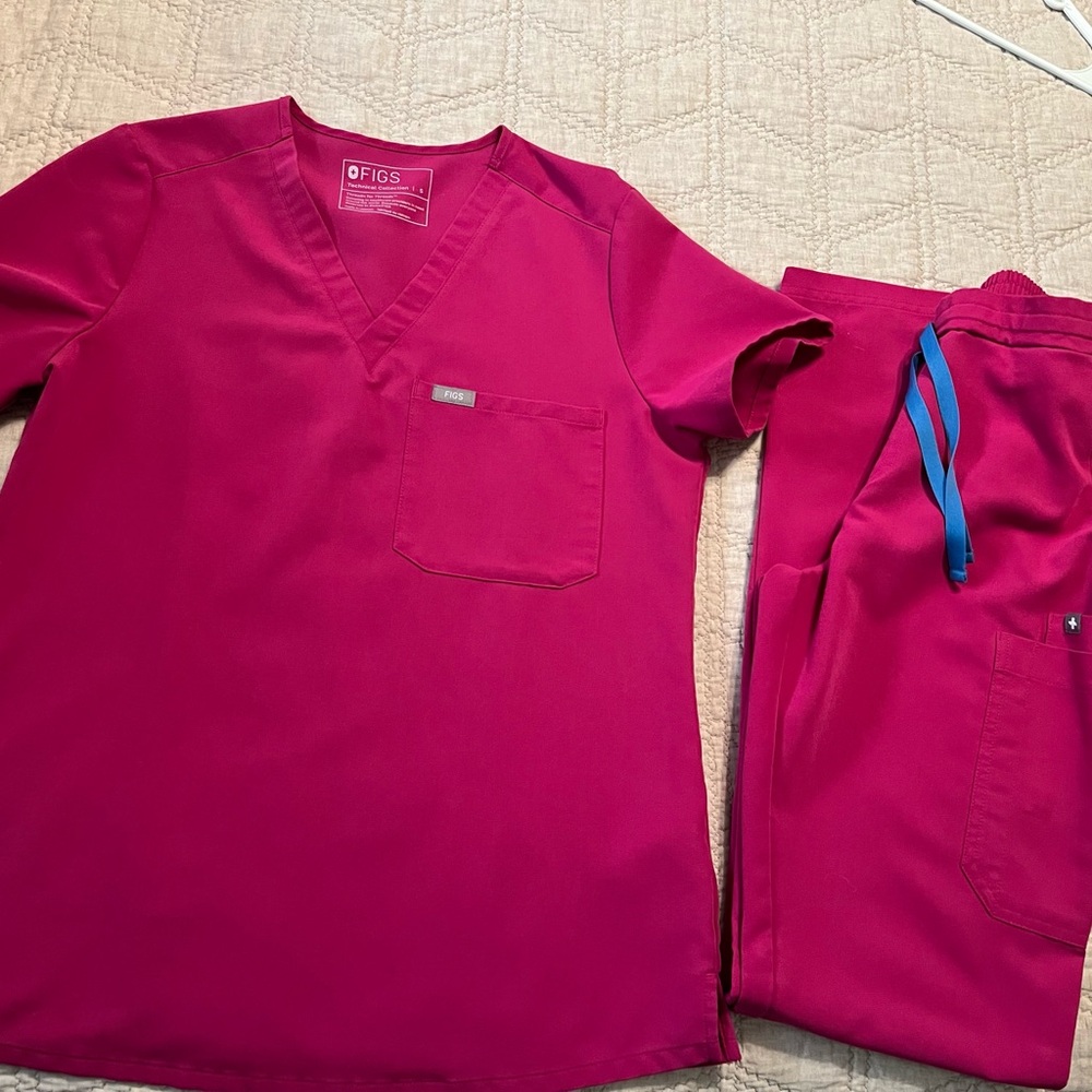 Figs Raspberry Sorbet Scrub Set Small/Small Tall Yola